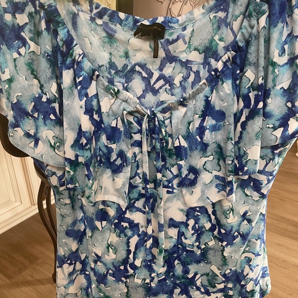 Top - Picture 1 of 1